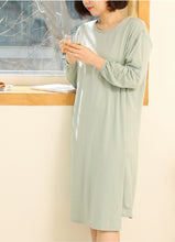 Lade das Bild in den Galerie-Viewer, Bamboo Nursing Dress for Breastfeeding / Bambus Stillkleidung
